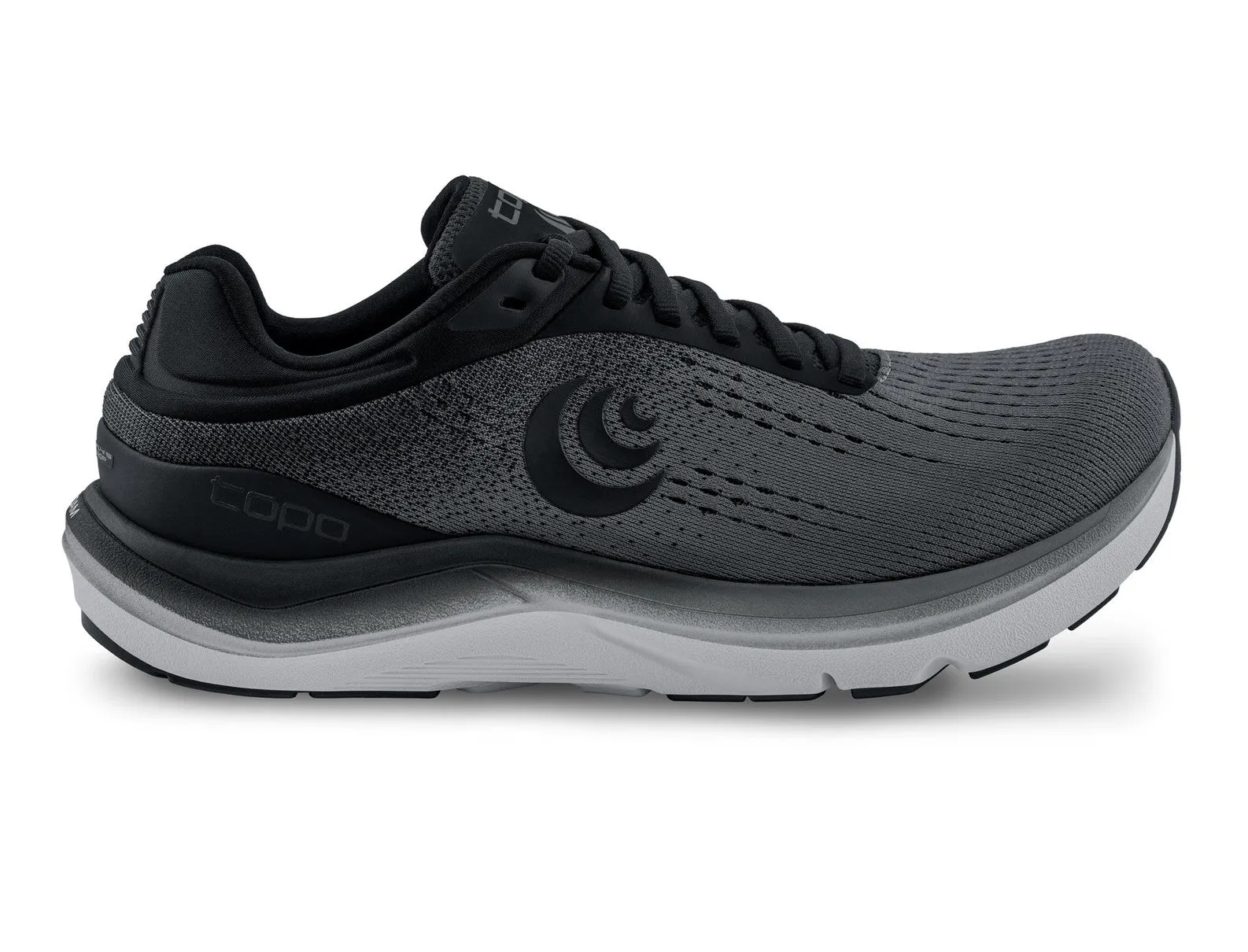 Men's Topo Athletic Magnifly 5 Running Shoe in Charcoal/Black